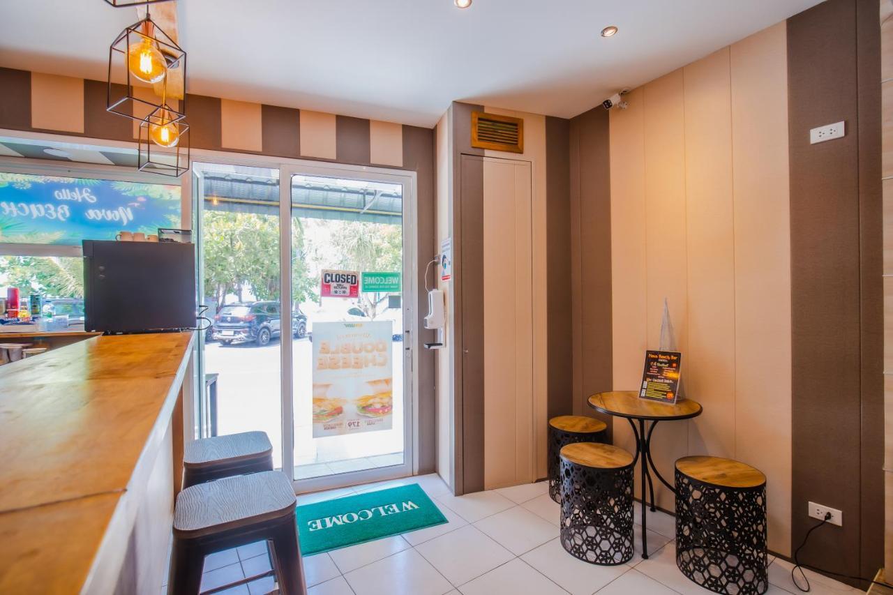 Time Out Hotel Patong Екстер'єр фото