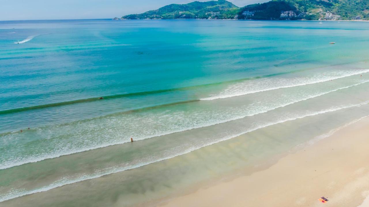Time Out Hotel Patong Екстер'єр фото