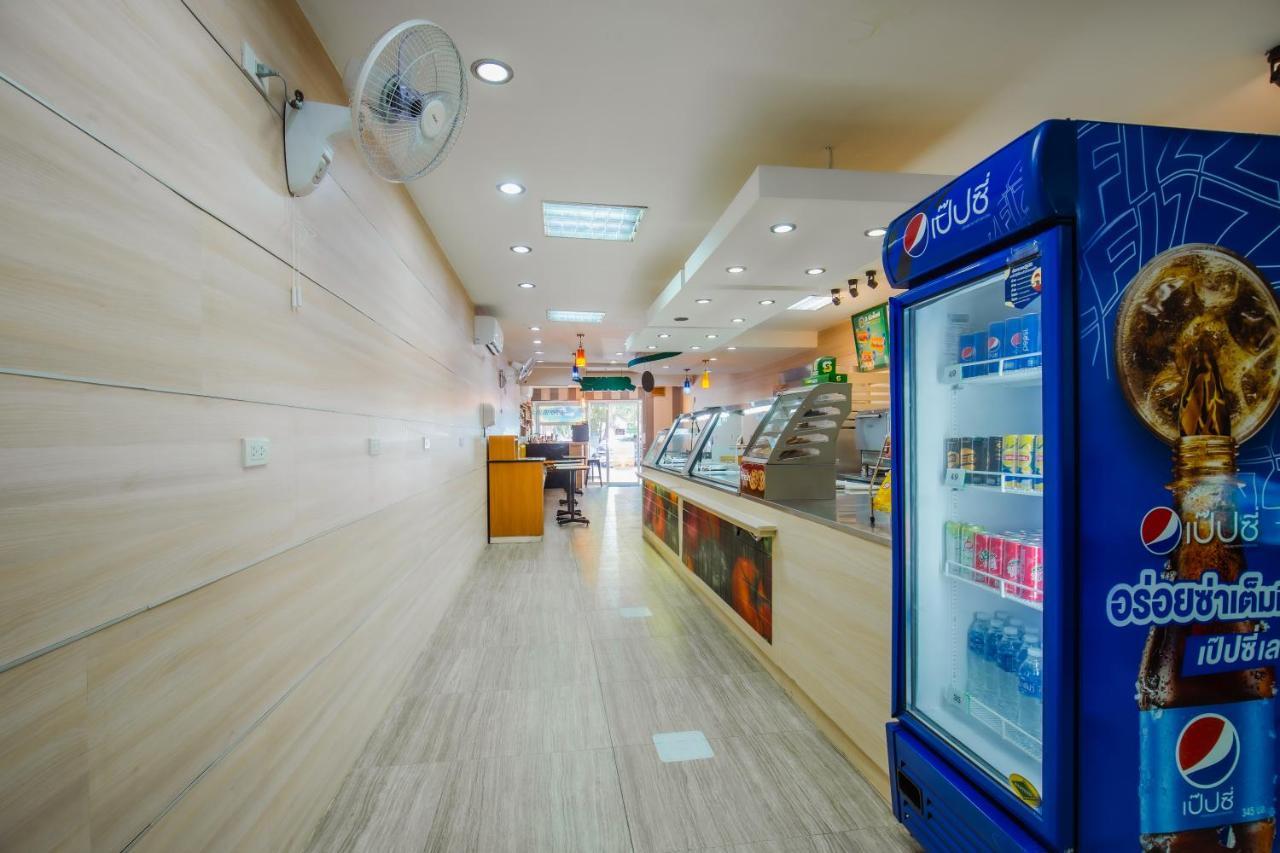 Time Out Hotel Patong Екстер'єр фото