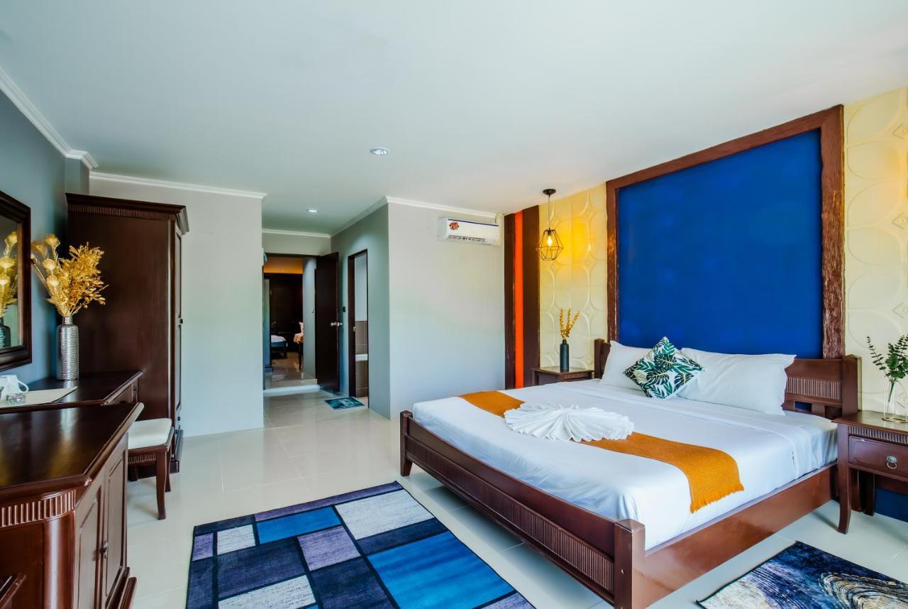 Time Out Hotel Patong Екстер'єр фото