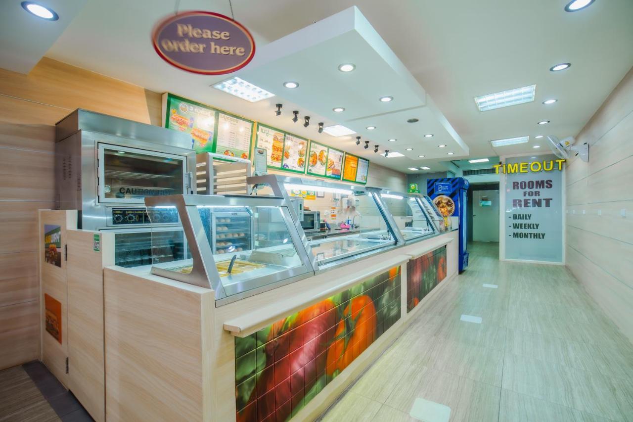 Time Out Hotel Patong Екстер'єр фото