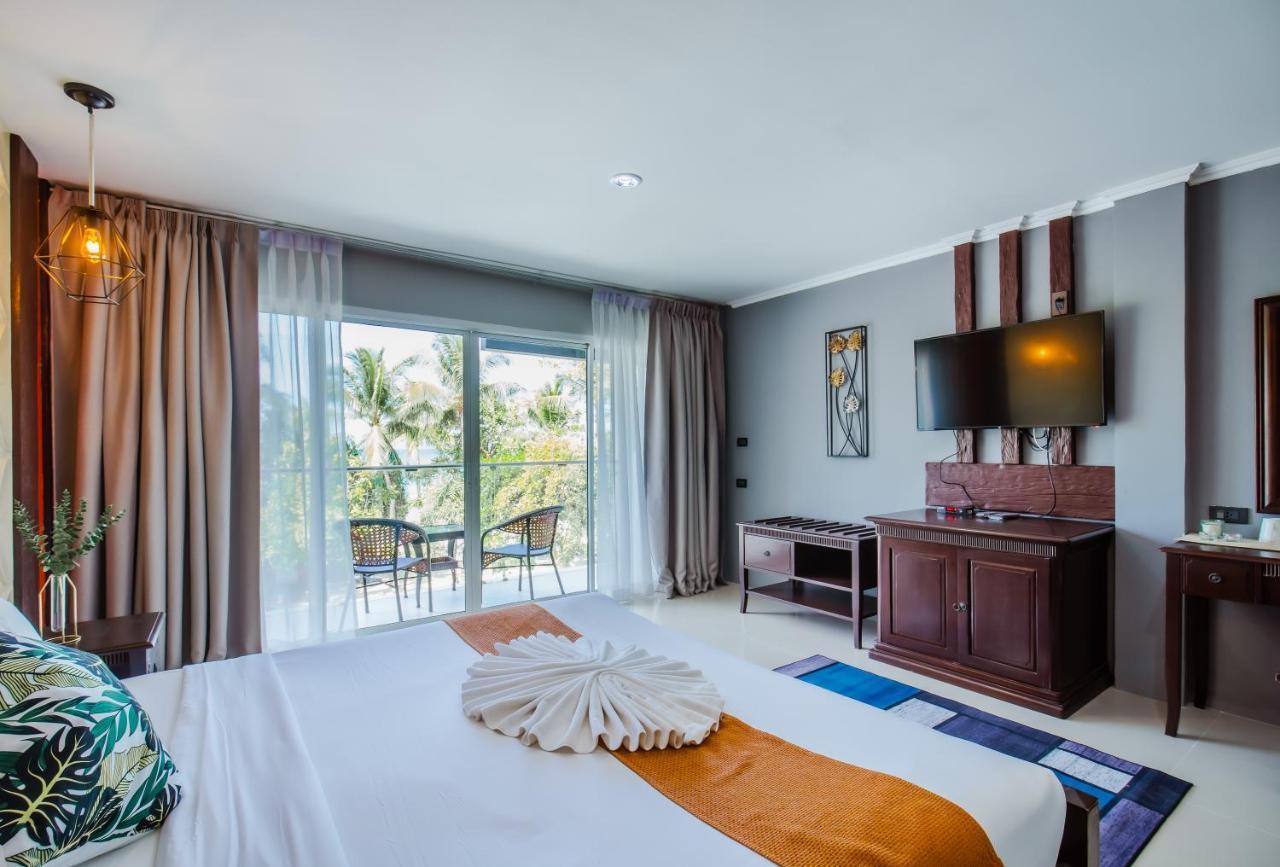 Time Out Hotel Patong Екстер'єр фото