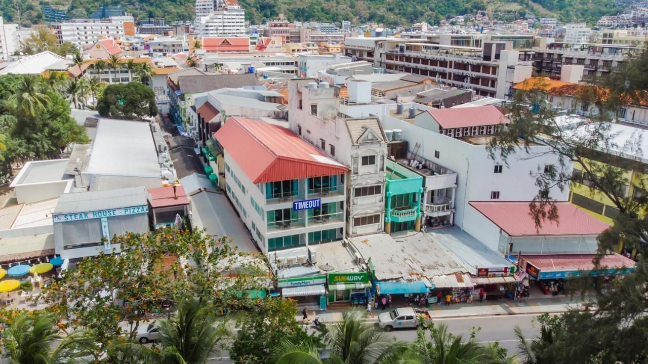 Time Out Hotel Patong Екстер'єр фото