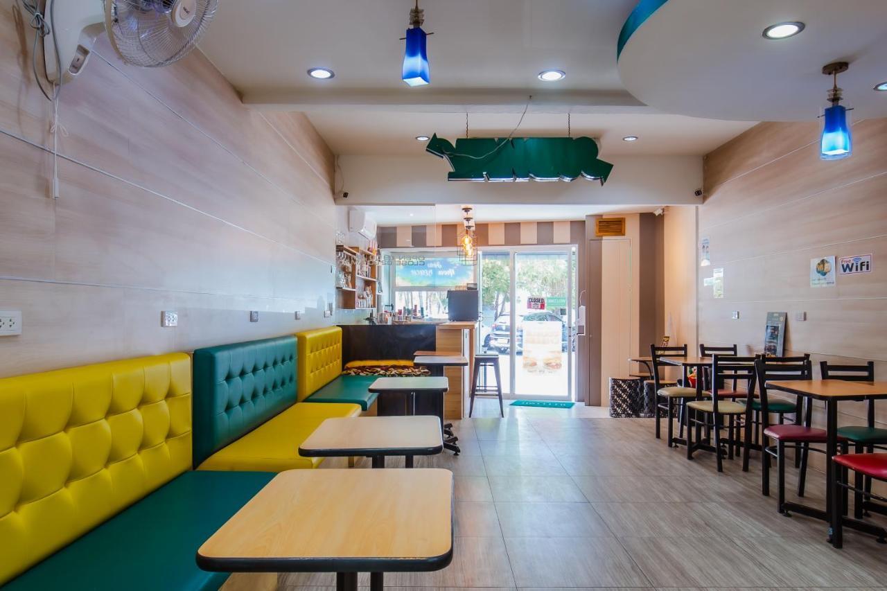 Time Out Hotel Patong Екстер'єр фото