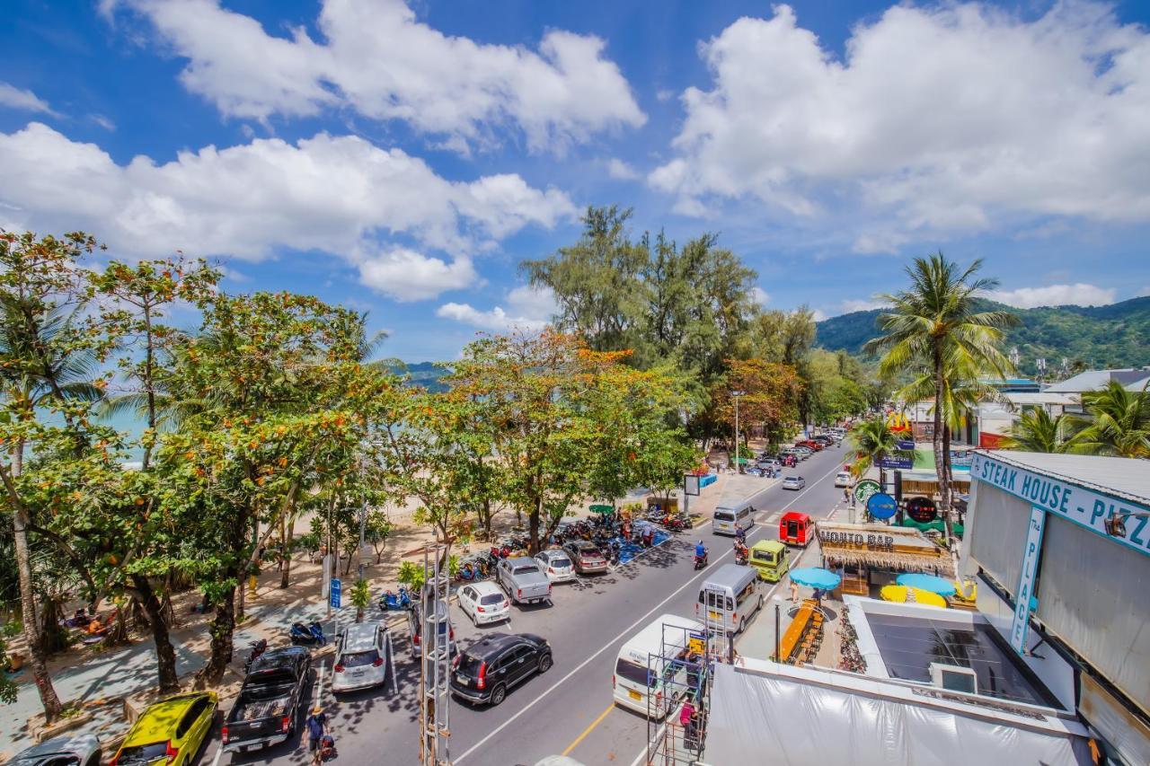 Time Out Hotel Patong Екстер'єр фото